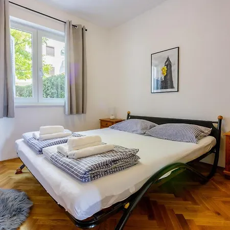Apartment Alex